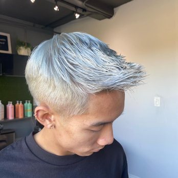 Trapqueen Salon - Icy bleach. - Hair Salons Near Me - San Diego, California Trapqueen Salon - Icy bleach. - Hair Salons Near Me - San Diego, California