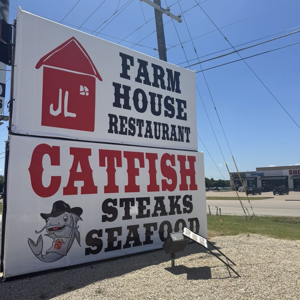 Farm House - Sign outside - Southern Near Me - Mexia, Texas Farm House - Sign outside - Southern Near Me - Mexia, Texas