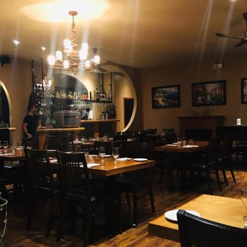 La Notte Restaurant - Italian Near Me - Vancouver, British Columbia