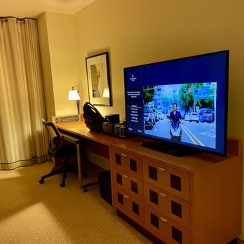 Renaissance Walnut Creek Hotel - Tv & Desk - Hotels Near Me - Walnut Creek, California Renaissance Walnut Creek Hotel - Tv & Desk - Hotels Near Me - Walnut Creek, California