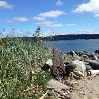 Dolphins Resort - Private beach just down the hill from the restaurant. Absolutely stunning! - Hotels Near Me - Campbell River, British Columbia