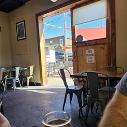 SAAL Brewing - Outdoor dining