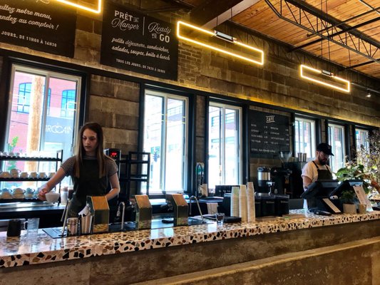 Café Saint-Henri (Villeray - Quartier Général) by null