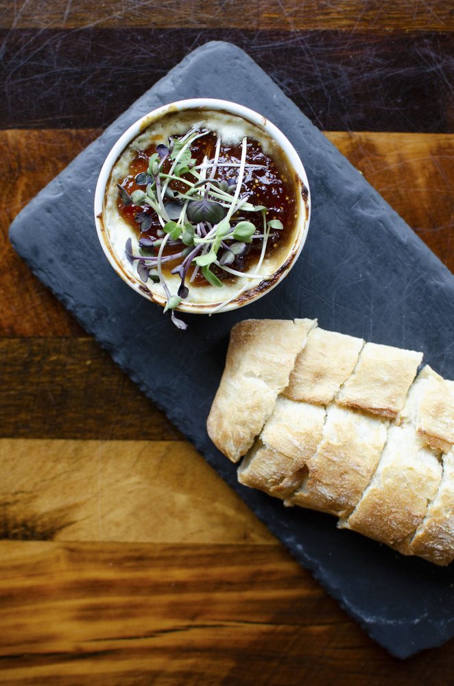 TRiO Restaurant & Market