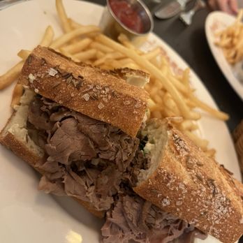 Parc - Roast Beef Sandwich - French Near Me - Philadelphia, Pennsylvania Parc - Roast Beef Sandwich - French Near Me - Philadelphia, Pennsylvania