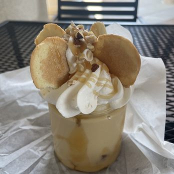 Famous Pudn - Banana Caramel Crunch - Desserts Near Me - Murrieta, California Famous Pudn - Banana Caramel Crunch - Desserts Near Me - Murrieta, California