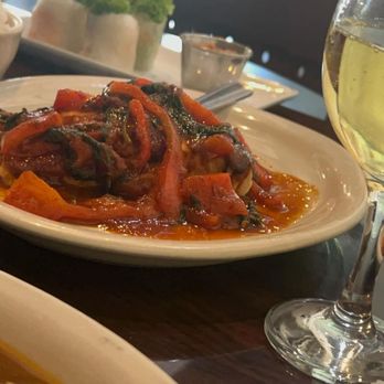 LUV Thai Cuisine - Thai Near Me - Austin, Texas