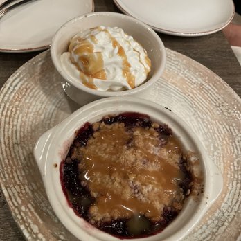 Founders House Pub and Patio - Blueberry and peach crisp - Pubs Near Me - Milford, Connecticut Founders House Pub and Patio - Blueberry and peach crisp - Pubs Near Me - Milford, Connecticut