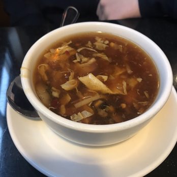 How Lee Chinese Food - Hot & sour soup - Chinese Near Me - Pittsburgh, Pennsylvania