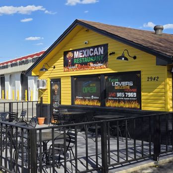 Tacos Los Toros - The outside dining patio. - Steakhouses Near Me - Roanoke, Virginia Tacos Los Toros - The outside dining patio. - Steakhouses Near Me - Roanoke, Virginia