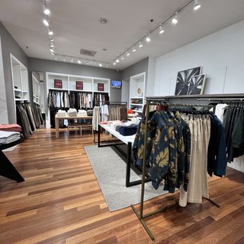 Banana Republic - Men's Sale Section - Accessories Near Me - Edgewater, New Jersey Banana Republic - Men's Sale Section - Accessories Near Me - Edgewater, New Jersey