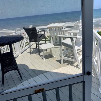 Twiddy - ripped screens everywhere - Vacation Rentals Near Me - Duck, North Carolina Twiddy - ripped screens everywhere - Vacation Rentals Near Me - Duck, North Carolina