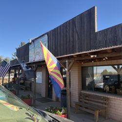 Sandy's Restaurant & RV PARK - Front of Sandy's Diner