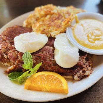 Foxy's Restaurant - Corn beef good! - Diners Near Me - Glendale, California