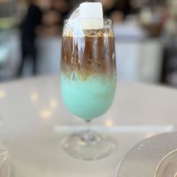 Egg Bomb - Marshmallow mint latte
