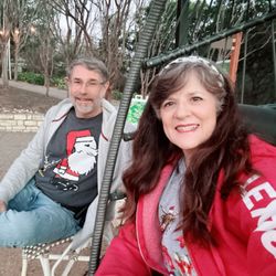 Carleen Bright Arboretum - Cool big adult swings!