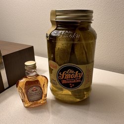 Doc's Liquor Store - (6/24/2023)