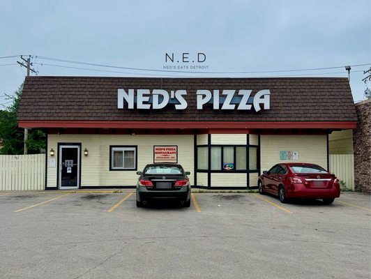 Ned's Pizza by null