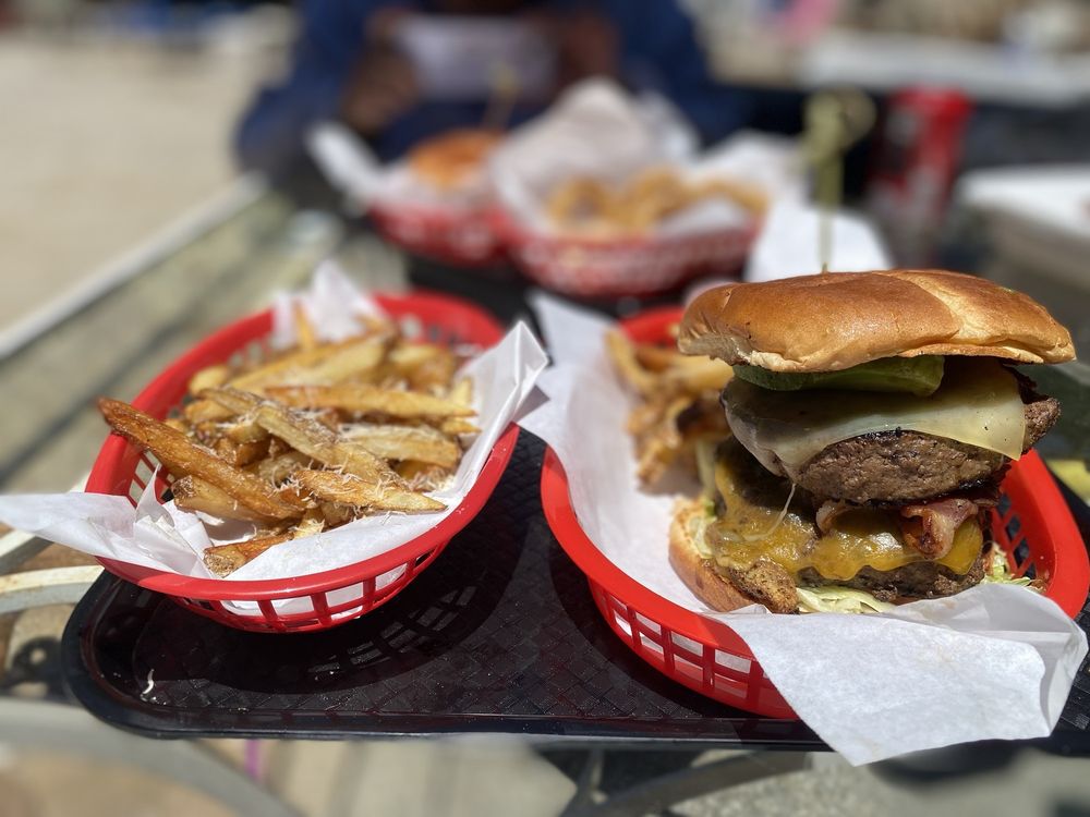 Food from El Jefe's Little Kitchen Food Trailer