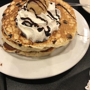 Maple Leaf Diner - Chocolate chip pancakes! - American Near Me - Dallas, Texas Maple Leaf Diner - Chocolate chip pancakes! - American Near Me - Dallas, Texas