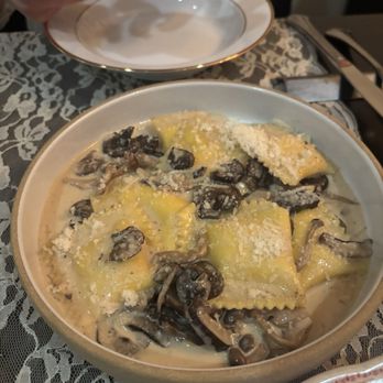 Willies Pasta Shop - Fonduta Ravioli - Italian Near Me - Reno, Nevada Willies Pasta Shop - Fonduta Ravioli - Italian Near Me - Reno, Nevada