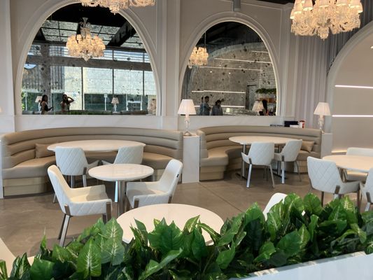 Lady M Cake Boutique - Houston Galleria by null