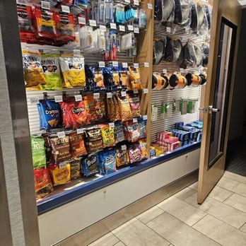 Minute Suites - Concourse B - Snacks - Airport Lounges Near Me - Atlanta, Georgia Minute Suites - Concourse B - Snacks - Airport Lounges Near Me - Atlanta, Georgia