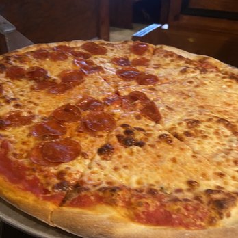 Fratelli's Pizza NY Style - Pizza Near Me - Grayson, Georgia Fratelli's Pizza NY Style - Pizza Near Me - Grayson, Georgia