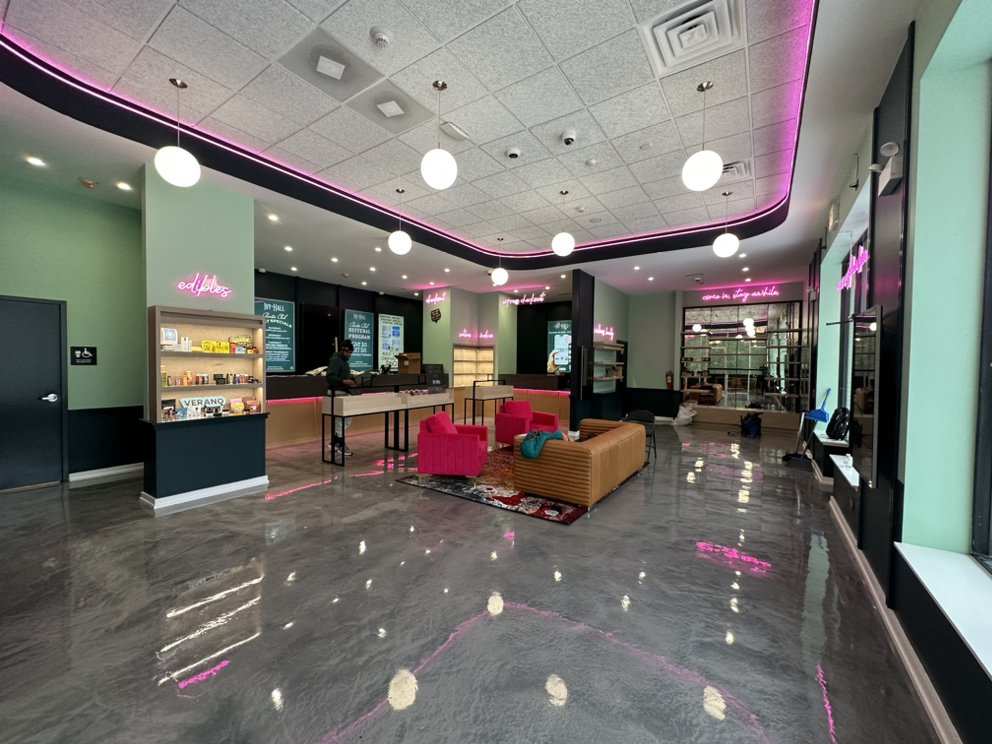 IVY HALL DISPENSARY COMING SOON 3115 W Armitage Ave, Chicago, Illinois Cannabis