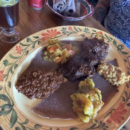 Queen's 6 Platter