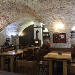 Archibald Restaurant Kampa - Nice clean and laid back atmosphere.