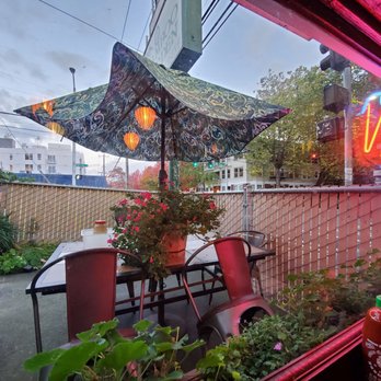 Pho Viet Anh - Outdoor seating is available, but may chill your soup in the fall! - Vietnamese Near Me - Seattle, Washington