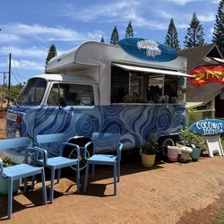 Coconut Glen’s Napili - The truck! In ocean blue