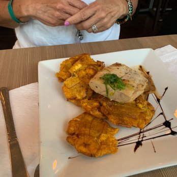 Cayo Blanco - Plantains with Mahi Mahi (the fish as a little over cooked but tasty) - Seafood Near Me - San Juan, Puerto Rico