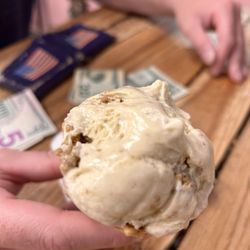 Pink Pelican Ice Cream - Oatmeal cream pie ice cream