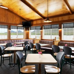 The Ketch Inn & Marina - The Ketch Lounge (hotel rebranded from Edgewater Inn in November 2021