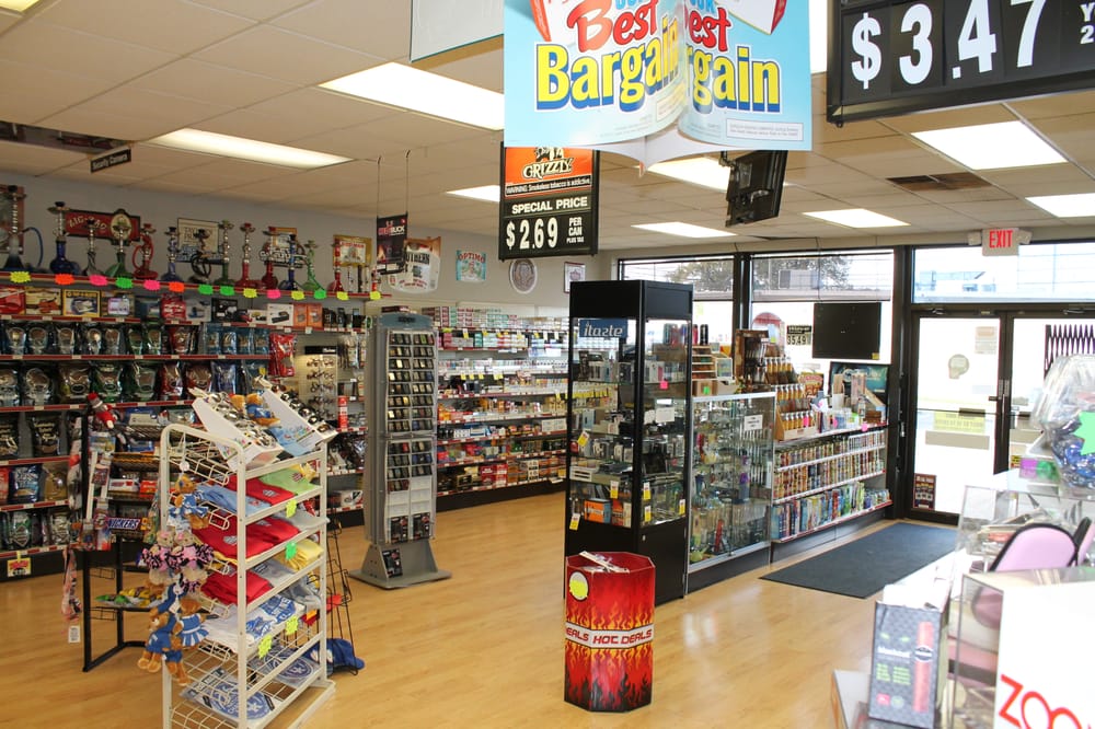 COX’S SMOKER’S OUTLET CRESTWOOD Updated June 2024 14 Photos 6825