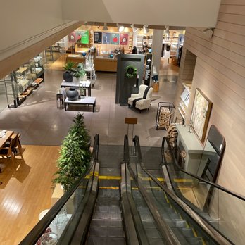 Crate & Barrel - Escalators - Home Decor Near Me - Torrance, California