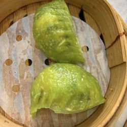 Golden Phoenix - Prawns, Spinach & Green Tea Dumplings (2 of 3)