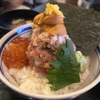 Chamon - Premium bowl with uni, negitoro, snow crab and ikura (10/10) - Japanese Near Me - Las Vegas, Nevada Chamon - Premium bowl with uni, negitoro, snow crab and ikura (10/10) - Japanese Near Me - Las Vegas, Nevada