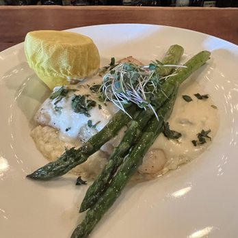 The Parrott House - Halibut over wild rice - New American Near Me - Roseburg, Oregon The Parrott House - Halibut over wild rice - New American Near Me - Roseburg, Oregon