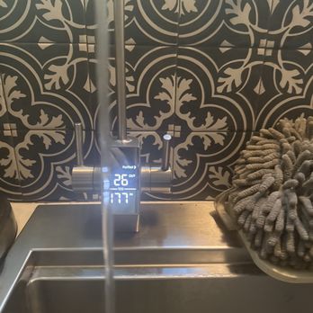 Aqua Remedy - Smart water spout shows you when you need your filter exchanged and shows you how pure the water is coming out of your tap. - Water Purification Services Near Me - Los Angeles, California