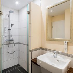 Best Western Hotel Lamm - Guest room bath