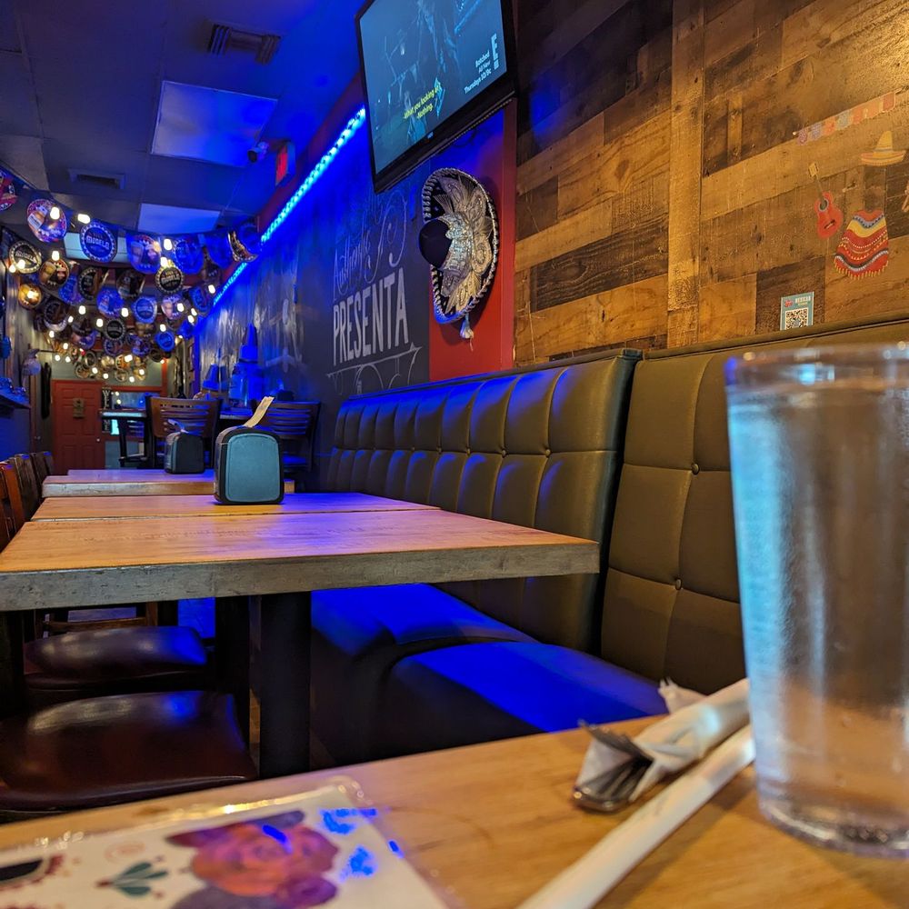 La Lupe Mexican Restaurant - Mexican Near Me - Pompano Beach, Florida