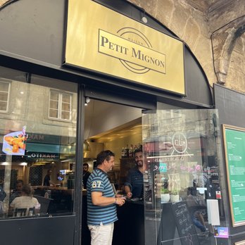 Le Petit Mignon - Façade - French Near Me - Bordeaux, 33 Le Petit Mignon - Façade - French Near Me - Bordeaux, 33