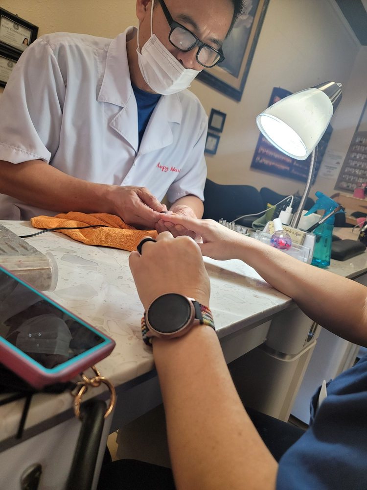 HAPPY NAILS & SPA with photos Updated August 2024 24 Photos & 29 Reviews 2305 Boonville Rd