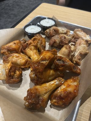Buffalo Wild Wings by null