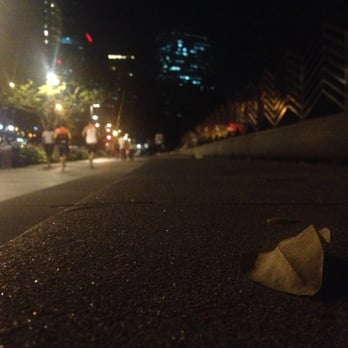 Ayala Triangle Gardens - Parks Near Me - Makati, NCR
