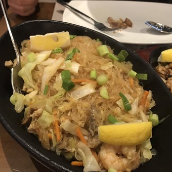 Max's Restaurant - Seattle - Pancit bihon! Tasty! - Filipino Near Me - Tukwila, Washington Max's Restaurant - Seattle - Pancit bihon! Tasty! - Filipino Near Me - Tukwila, Washington