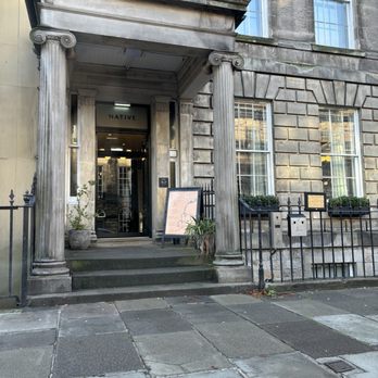 Native Edinburgh - Hotels Near Me - Edinburgh, EDH